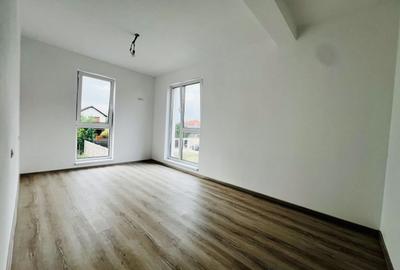 Duplex cu 5 camere cu Canalizare în Dumbrăvița - 11