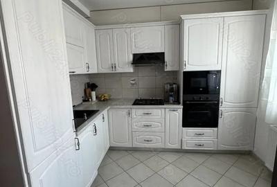 Casă cu 4 camere în Giroc