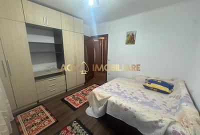 Apartament cu 2 camere semidecomandat, mobilat în Titan