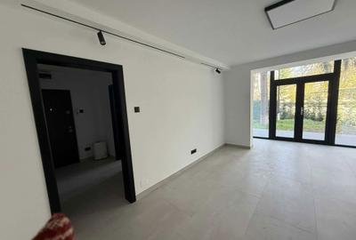 Spațiu comercial, de 58 mp, în Central - 6