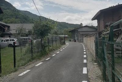 Casă cu 6 camere cu Teren 1056 Mp în Central - 2