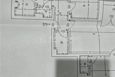 Apartament cu 4 camere decomandat în Calea București