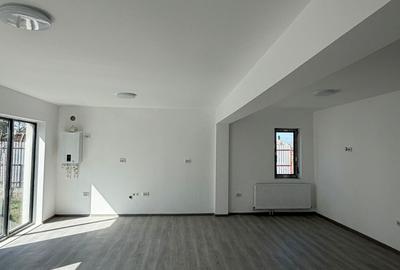 Casă individuală cu 4 camere cu Canalizare în Corbu - 2