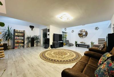 Casa premium, 350 mp si teren 722 mp, mobilata si utilata lux, in Brasov - 1