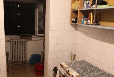 Apartament 3 camere decomandat etaj 3/4 Nicolina 1 - 4