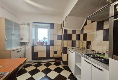 Apartament cu 3 camere decomandat, mobilat în Nicolina - 8