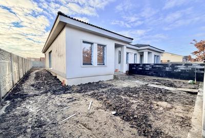 Duplex despartit prin camera tehnica - 81 mp - Mosnita Noua - 1