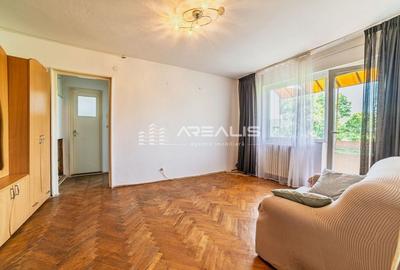Apartament cu 3 camere semidecomandat în Central
