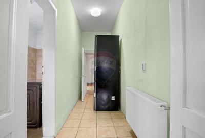 Casa si teren 2173 mp de vanzare in Tipar , la 12km de Chisineu Cris - 12