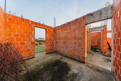 Teren de 599 mp, în Central - 4