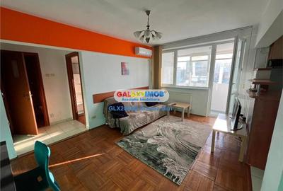 Apartament cu 2 camere decomandat, mobilat în Central