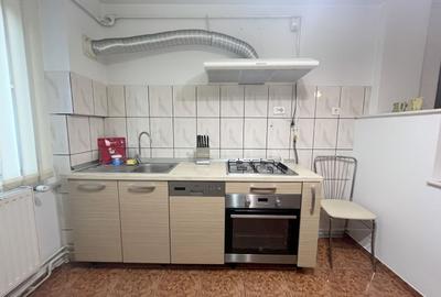 De închiriat apartament modern – Zona Medicină - 6