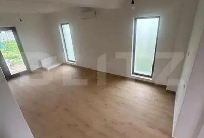 Casă cu 5 camere cu Teren 350 Mp în Giroc