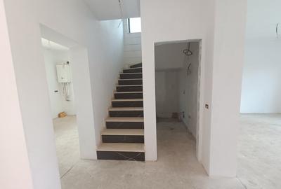 Triplex de vanzare in zona Popas Pacurari - Valea Lupului Triplex de vanzare in zona Popas Pacurari - Valea Lupului - 10