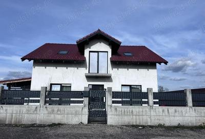 Casă cu 3 camere în Central - 5