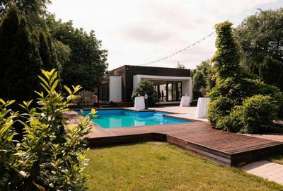 Casa la curte, gradina spectaculoasa, piscina,  400mp construiti /4500mp- curte - 9