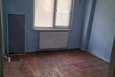 Apartament cu 4 camere decomandat et 2 Apartament cu 4 camere decomandat et 2 - 4