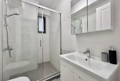 Apartament 3 camere, vedere frontala catre lac - Mamaia - 9