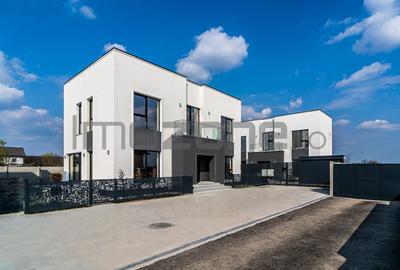 Casă individuală cu 4 camere cu Canalizare în Ferme - 1