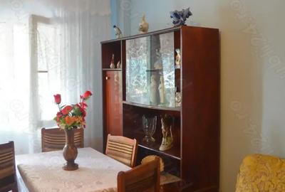 Busteni-Apartament cu doua camere ultracentral in Busteni