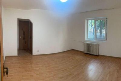 2 camere Piata Resita anvelopat in anul 2024 - 2