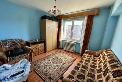 Apartament cu 3 camere decomandat în Unirii
