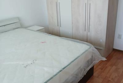 Inchiriez aoartament cu 2 camere ,zona Mall vis-a vis de BCR pret 390 euro - 5