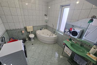 Casă cu 4 camere cu Teren 1460 Mp în Lucian Blaga - 9