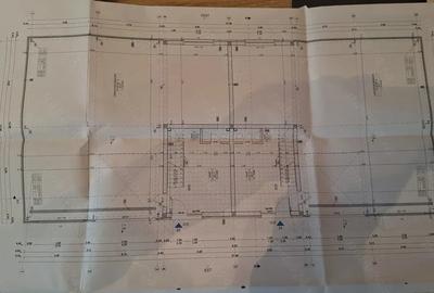 Spațiu comercial, de 463 mp, în Luna - 2