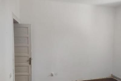 Apartament 2 camere,zona Eminescu - 9