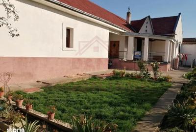 Casă cu 4 camere în Central - 10