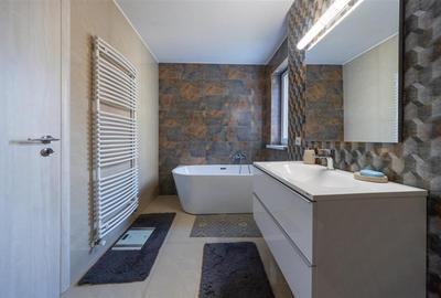 Apartament cu 4 camere decomandat, mobilat în Avantgarden - 23