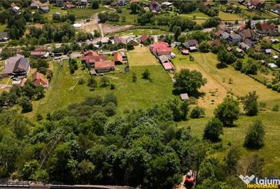 Teren de 2327 mp, în Județean - 8