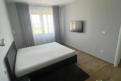 Apartament cu 2 camere decomandat în Romanilor