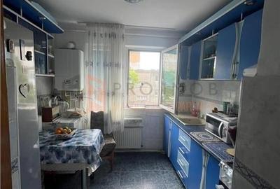 Apartament 3 camere cf 1 semidecomandat zona Micro 5 - 4
