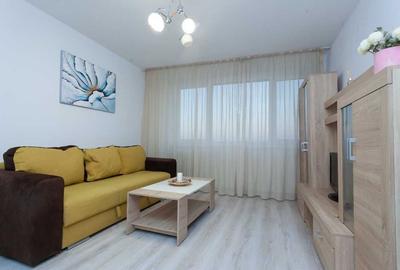 Apartament cu 3 camere semidecomandat în Ștefan cel Mare