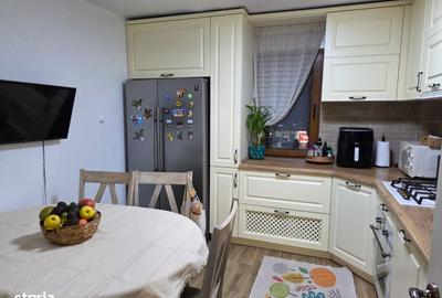 Apartament cu 4 camere decomandat în Timișoara