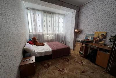 Se inchiriaza apartament 2 camere, situat in zona centrala Uniri - 2