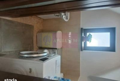 Casă cu 5 camere cu Canalizare în Central - 4