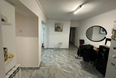 UNIRII ROND Alba Iulia,metrou  Muncii Decebal ,BL STRADAL 1999 Renovat,etaj  3/8 - 4