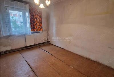 Apartament 4 camere decomandat, etaj 2, CT - Rovine - 3