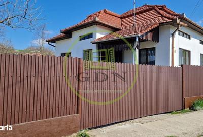 Casă cu 3 camere decomandat cu Teren 1000 Mp în Căianu - 2