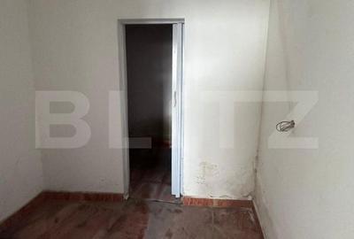 Spațiu comercial, de 70 mp, în Central - 6