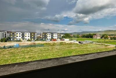 Apartament mobilat utilat, 3 camere, 2 bai, 2 parcari, zona Terra