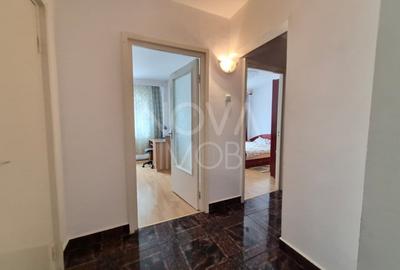 Apartament cu 3 camere decomandat, mobilat în Vasile Aaron - 9