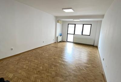 UNIVERSITATE, BATISTEI, BIROU, O CAMERA 35MP, RENOVATA ACUM, CLADIRE DE BIROURI - 1