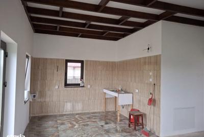 Casă cu 3 camere cu Teren 977 Mp în Petrăchioaia - 4