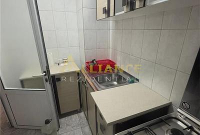 Garsonieră decomandată în Titan - 8