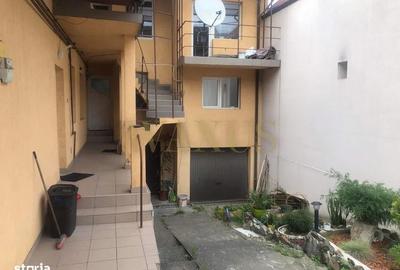 Casă cu 4 camere cu Canalizare în Zorilor - 1