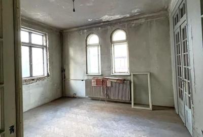 Imobil cu arhitectura si Autorizatie de extindere si renovare Victoriei - 2